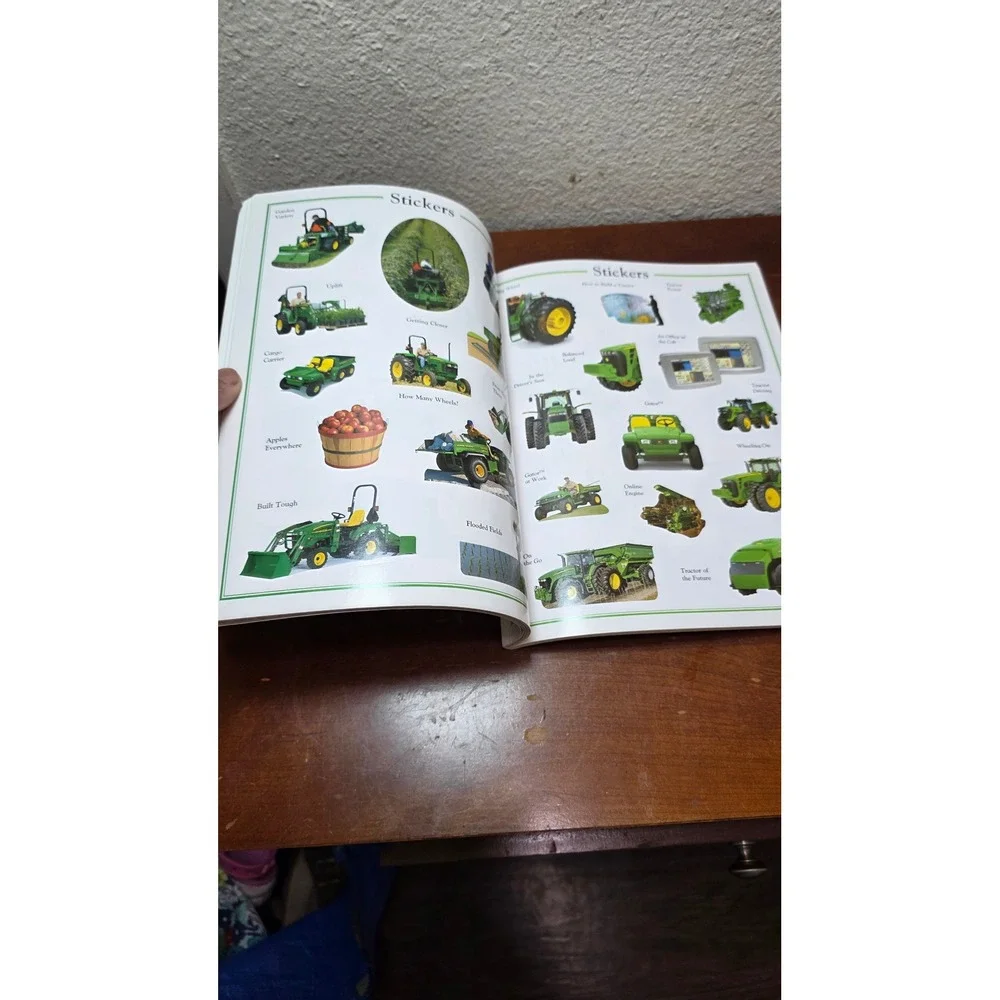 John Deere Ultimate Sticker Collection‎ DK Book Kids Over 600 Reusable Stickers